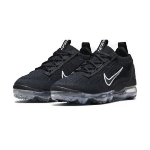 Women Nike W Air Vapormax 2021 FK Flyknit Black White DC4112-002 Women\'s 11.5 Men’s 10